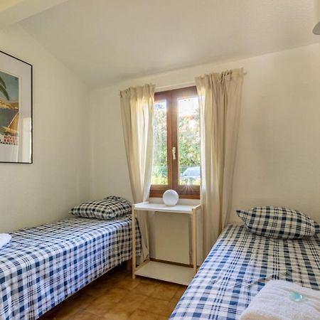 Nice Apt For 4 With Terrace And Pool Lägenhet Bandol Exteriör bild
