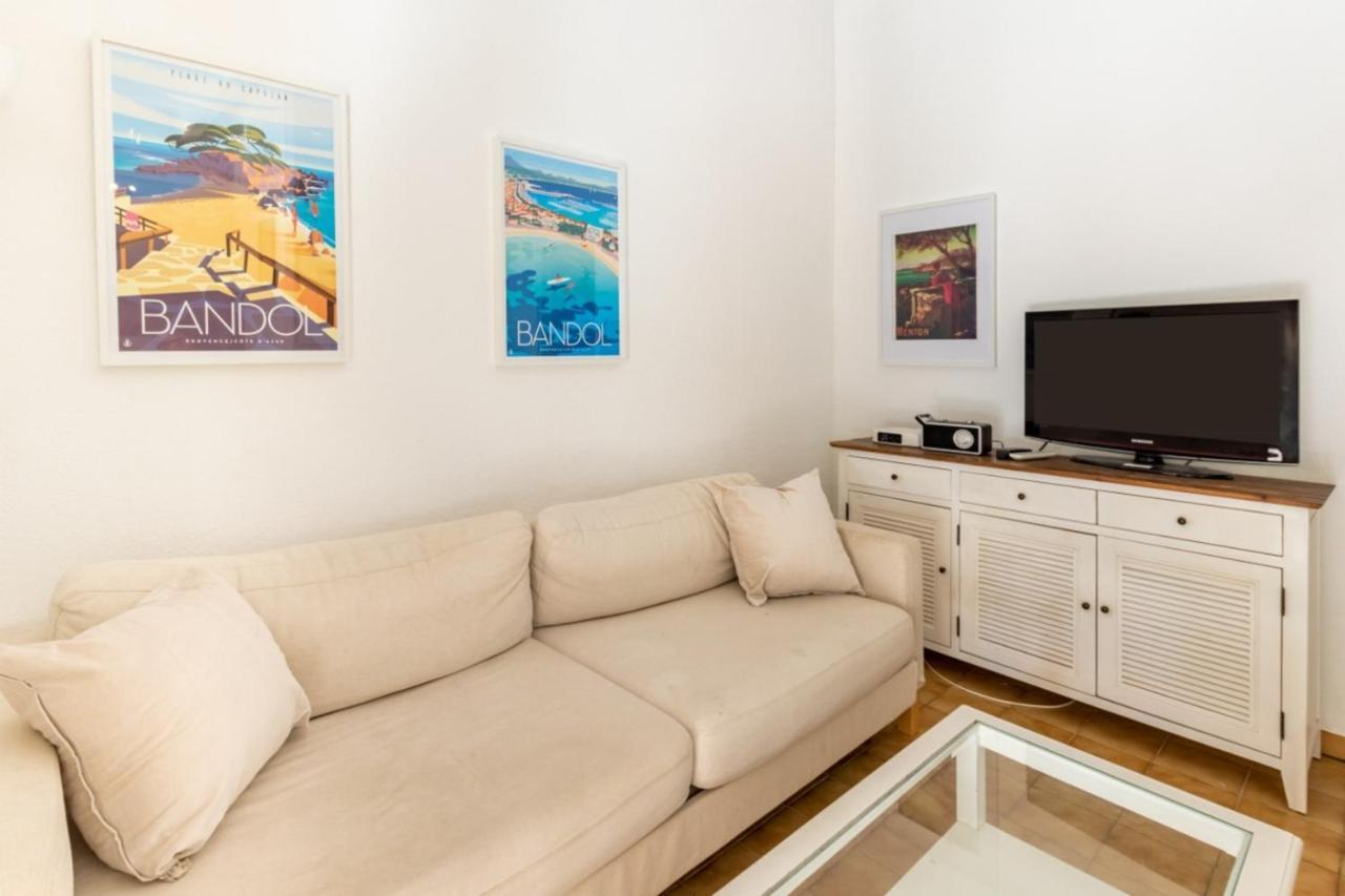 Nice Apt For 4 With Terrace And Pool Lägenhet Bandol Exteriör bild